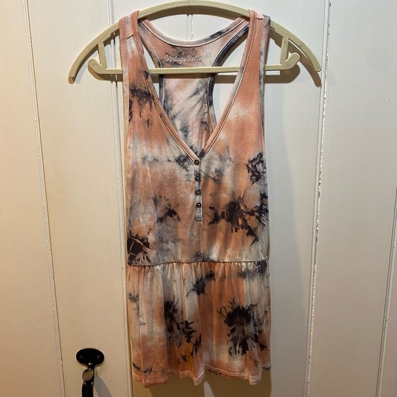 Beautiful Bohemian tank! - Picture 4 of 6